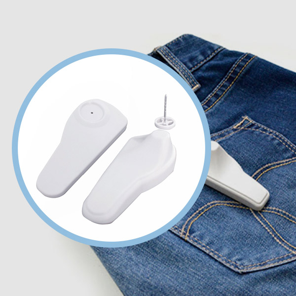 Công nghệ RFID thay đổi ngành may mặc như thế nào? rfid-quan-ao-nam